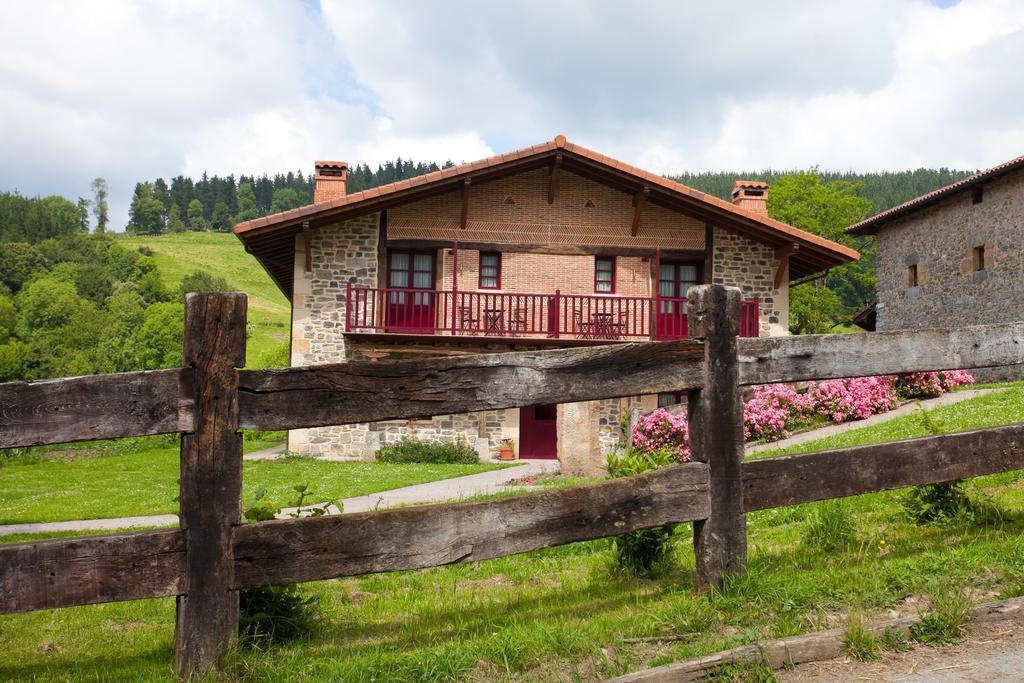 Casa Rural Etxegorri Orozko Exterior photo